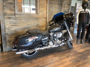 Harley-Davidson® Street Glide® 2026 FLHX T20-26 Midnight Ember Chrome Trim thumb 2