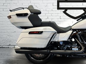 2026 Harley-Davidson® Street Glide Limited White Onyx Pearl Black Trim thumb 0