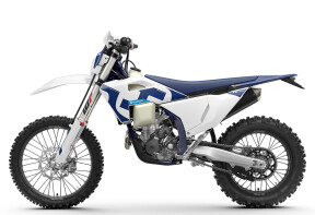 2026 HUSQVARNA FE 250 WHITE thumb 2