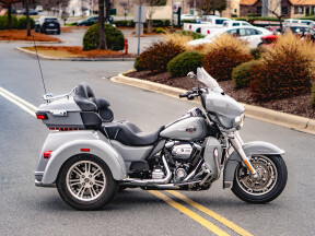 FLHTCUTG 2024 Tri Glide™ Ultra thumb 0