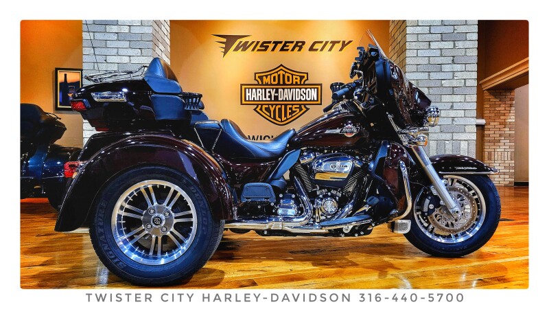 2022 Harley-Davidson® Tri Glide® Ultra, FLHTCUTG