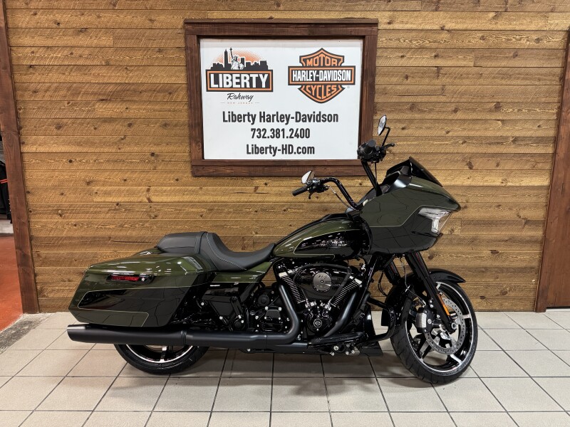 2026 Harley-Davidson® Road Glide® Olive Steel Metallic / Vivid Black Black Trim FLTRX