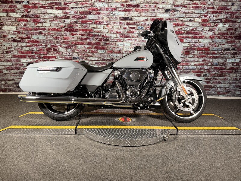 Harley-Davidson® Street Glide® 2026 FLHX DRK BILIARD GRY