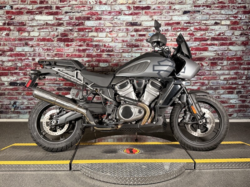 Harley-Davidson® Pan America™ 1250 Special 2021 RA1250S GAUNTLET GRAY METALLIC