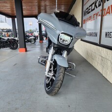 2026 Harley-Davidson® Street Glide® thumb 2