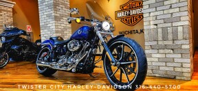 2015 Harley-Davidson® Breakout®, FXSB103 thumb 2