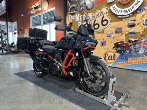 Harley-Davidson® CVO™ Pan America® 2025 RA1250SE CARBON BLUE thumb 2