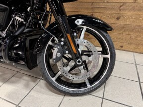 2026 Harley-Davidson® Road Glide® Olive Steel Metallic / Vivid Black Black Trim FLTRX thumb 1