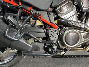 Harley-Davidson® CVO™ Pan America® 2025 RA1250SE CARBON BLUE thumb 0