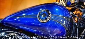 2015 Harley-Davidson® Breakout®, FXSB103 thumb 0