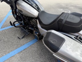 FLHXSE 2023 CVO™ Street Glide® thumb 0