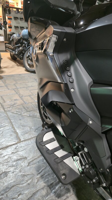 2026 K1600B Grand America | $1,000 Cash Rebate, photo 6