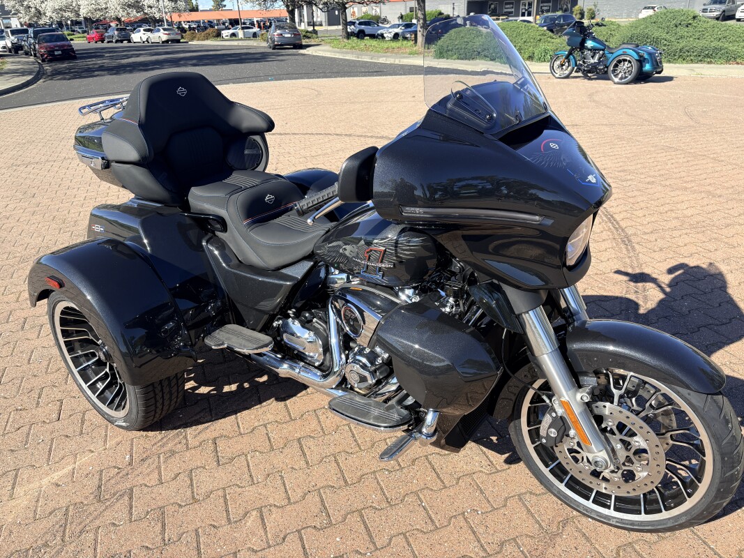 FLHLT 2026 Street Glide 3 Limited