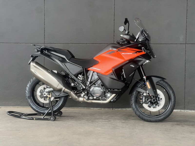2026 KTM 1390 SUPER ADVENTURE S EVO ORANGE