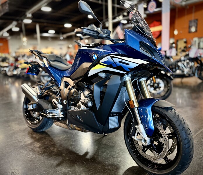 2026 BMW Motorrad S 1000 XR Gravity Blue Metallic