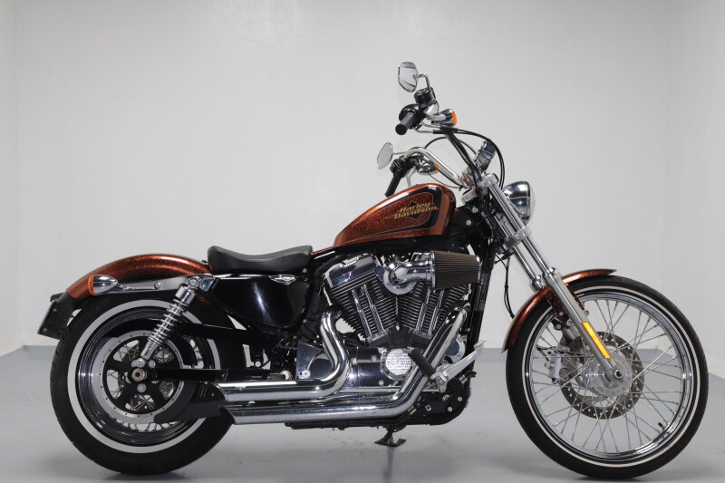2014 Harley-Davidson® Seventy-Two® Hard Candy Volcanic Orange Flake