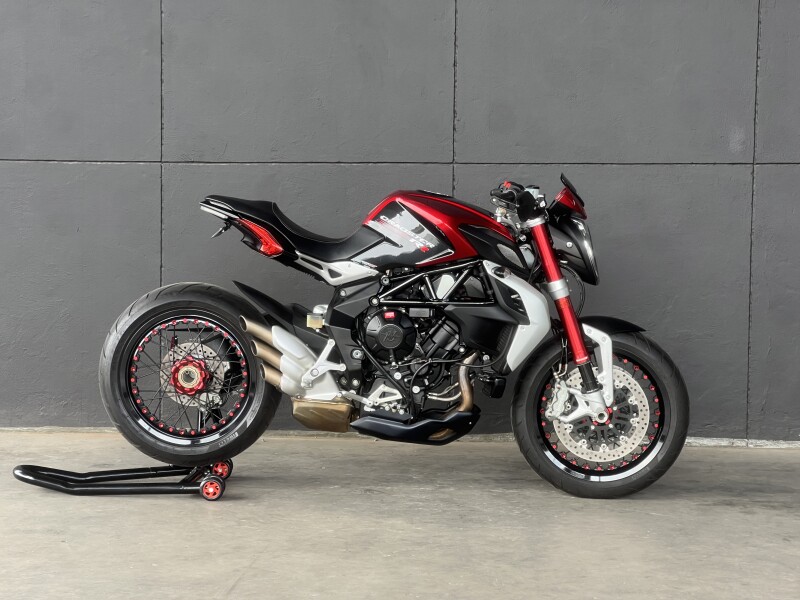 2017 MV AGUSTA DRAGSTER 800 RR RED