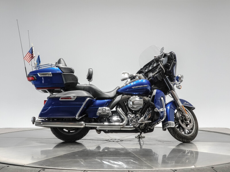 2015 HARLEY-DAVIDSON FLHTKL ULTRA LIMITED LOW in Superior Blue