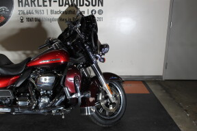 2018 Harley-Davidson® Ultra Limited FLHTK thumb 2
