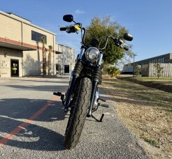 2026 Harley-Davidson® Street Bob® FXBB thumb 2
