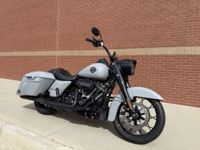 2024 Harley-Davidson® Road King® Special Billiard Gray thumb 2
