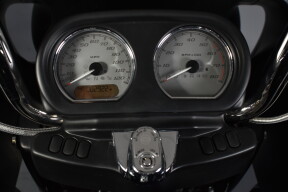 2022 Harley-Davidson® Road Glide® FLTRX thumb 2