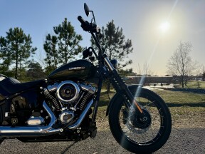 2026 Harley-Davidson® Street Bob® FXBB thumb 1