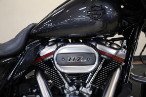 FLHXSE 2020 CVO™ Street Glide® thumb 0