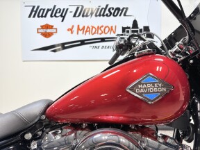 2026 FLHC Harley-Davidson® Heritage Classic thumb 2