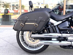 2023 Harley-Davidson® Fat Boy™ 114 Vivid Black thumb 2