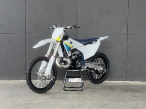 2025 HUSQVARNA TC 300 WHITE thumb 2