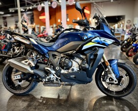 2026 BMW Motorrad S 1000 XR Gravity Blue Metallic thumb 3