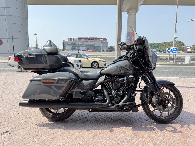 2022 Harley-Davidson® Street Glide™ ST Gunship Gray