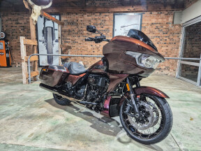 2024 Road Glide 121 thumb 3