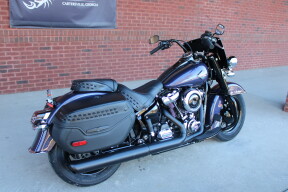 2026 Harley-Davidson® Heritage Classic Purple Abyss Black Cast Wheels thumb 2