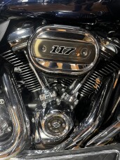 2018 Harley-Davidson® CVO™ Limited ODYSSEY BLUE W/PINSTRIPE thumb 2