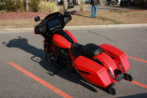 2026 Harley-Davidson® Street Glide® FLHX thumb 2
