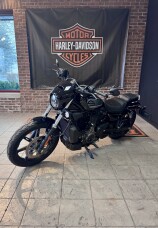 2022 Nightster RH975 Vivid Black thumb 1