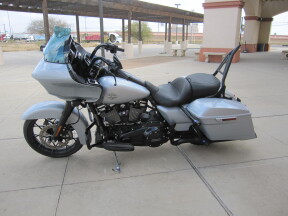 2023 Harley-Davidson® Road Glide® Special Atlas Silver Metallic - Black Finish thumb 1