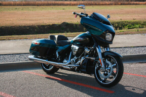 2026 Harley-Davidson® Street Glide® FLHX thumb 3
