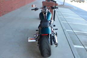 2026 Harley-Davidson® Breakout® Teal Thunder Chrome Trim thumb 0