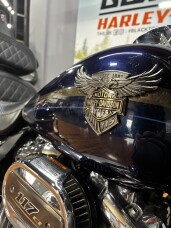 2018 Harley-Davidson® CVO™ Limited ODYSSEY BLUE W/PINSTRIPE thumb 3