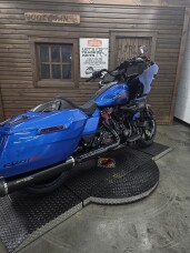 2026 Harley-Davidson® CVO Road Glide ST ELECTRIC COAST W/ PINSTRIPE thumb 3
