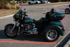 2024 Harley-Davidson® Tri Glide® Ultra FLHTCUTG thumb 0