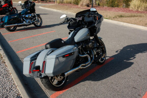 2026 Harley-Davidson® Road Glide™ FLTRX thumb 2