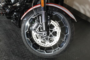 2024 Harley-Davidson® CVO™ Road Glide® FLTRXSE thumb 0