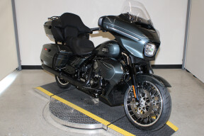 2026 Harley-Davidson Street Glide Limited Grand American Touring FLHXL thumb 2
