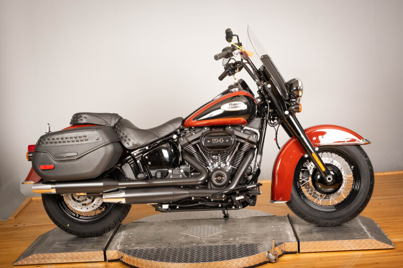 2024 Harley-Davidson® Heritage Classic FLHCS
