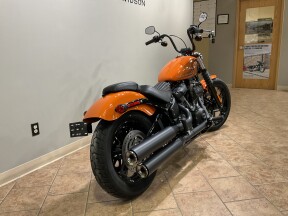 2024 Harley-Davidson® Street Bob® 114 Baja Orange  FXBBS thumb 1