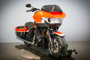 2024 Harley-Davidson® CVO™ Road Glide® FLTRXSE thumb 2